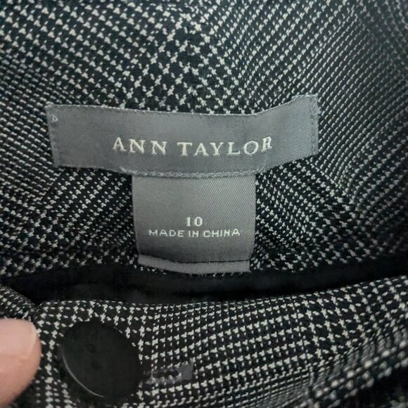 Ann Taylor Pocketless Suit Pants - Picture 5 of 5